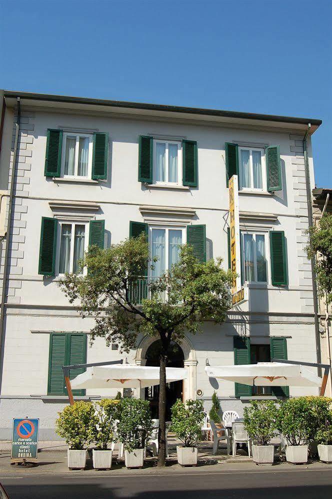 Hotel Ondina Viareggio Exteriér fotografie